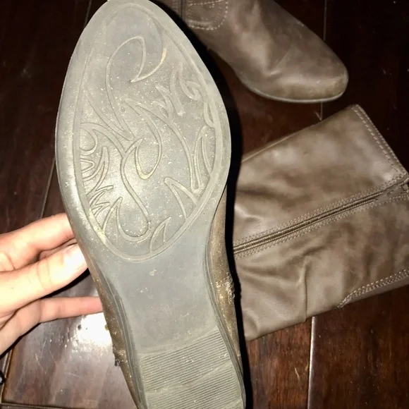 Womens Knee-High Slouch Boots - Picture 3 of 6